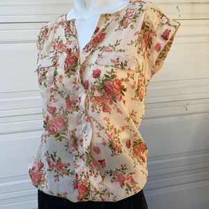 Ladies classic beauty sheer floral rose with pleats blouse  vintage flair